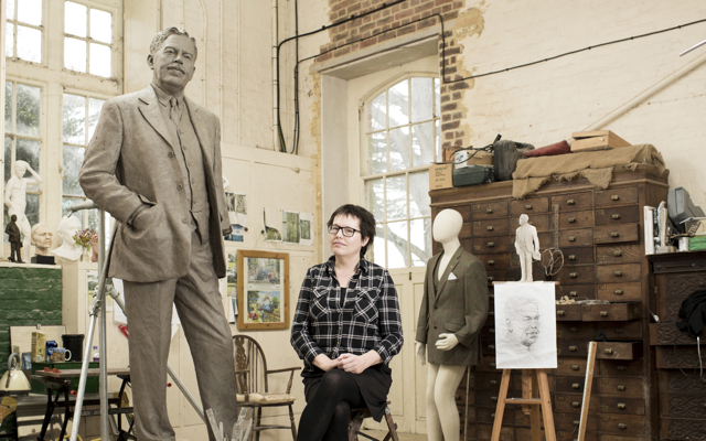 Sculptor Hazel Reeves with clay Gresley Statue - photo by Andy Fallon
