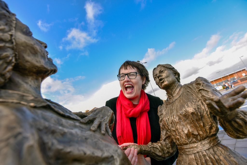 Hazel with her unveiled Cracker Packers' statue (Photo Stuart Walker)