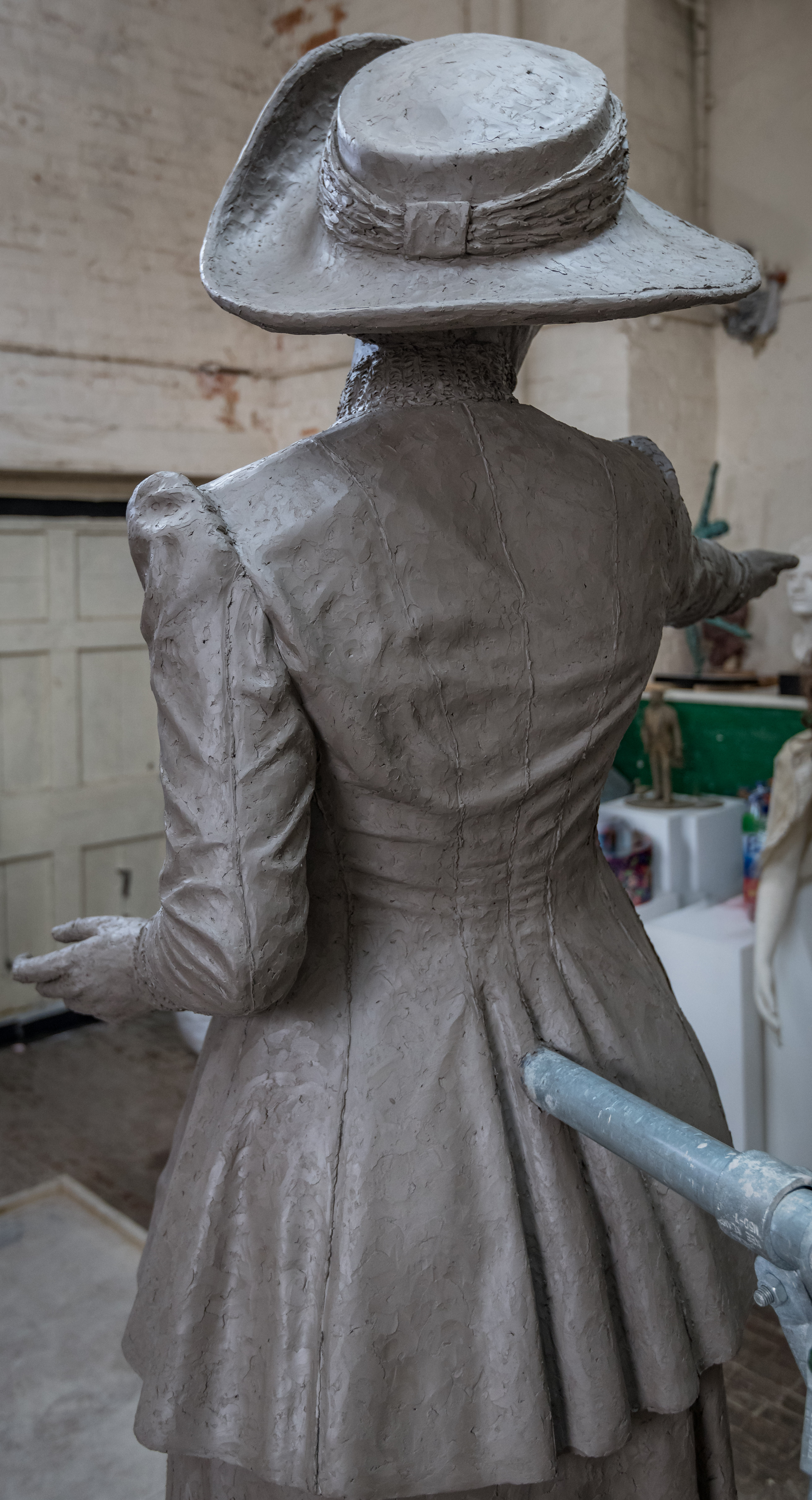 Photo of Pankhurst sculpture in clay by Hazel Reeves, photo Nigel Kingston