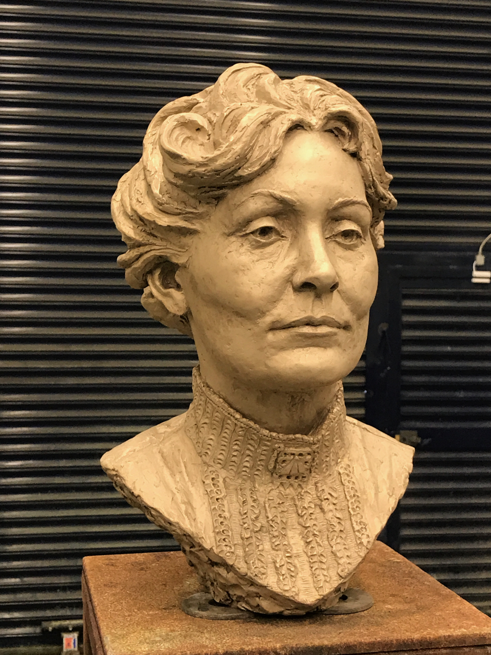 Bronze portrait of Emmeline Pankhurst by Hazel Reeves